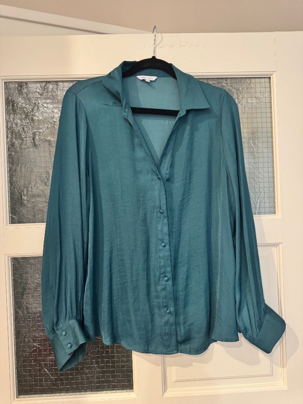 Naked Zebra silky blouse in an amazing emerald green - Size L